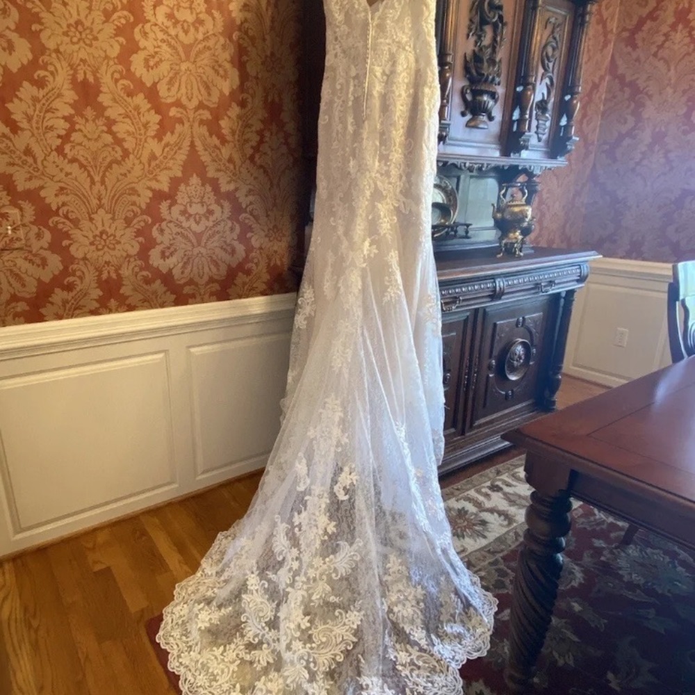 Maggie Sottero Delilah wedding gown lace beading 14 - Picture 6 of 7
